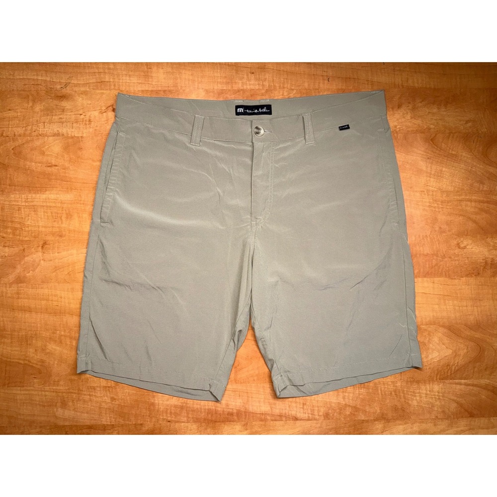 TravisMathew Beck Golf Shorts Mens 38 Khaki Tan Performance Stretch Micro Stripe